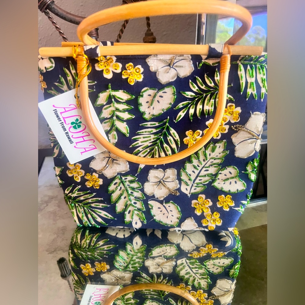 Aloha purse